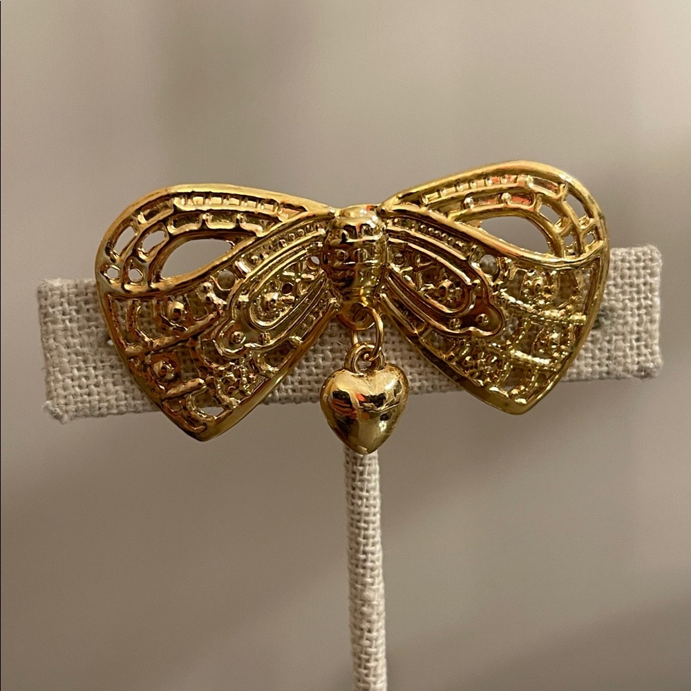 Vintage Carrington Jewelers Filigree 'Heart & Bow Pin' Dangle Brooch Gold-tone - Picture 5 of 16